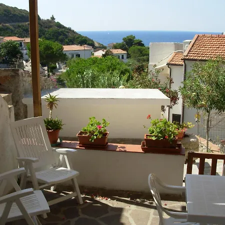 Il Nespolo Apartment